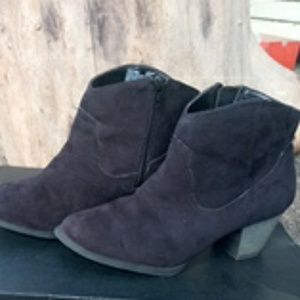 Ankle boots